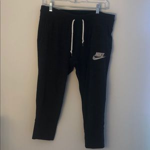 Capri gray nike sweatpants